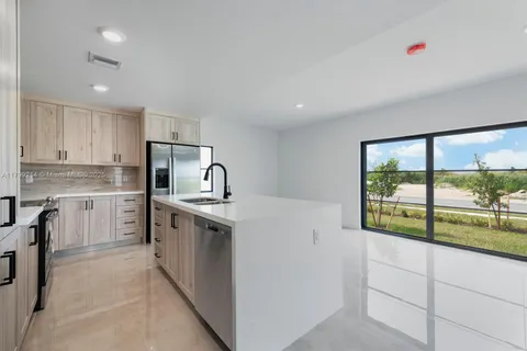 1350 NW 2 ST, Florida City FL 33034