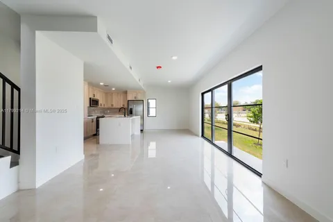 1350 NW 2 ST, Florida City FL 33034