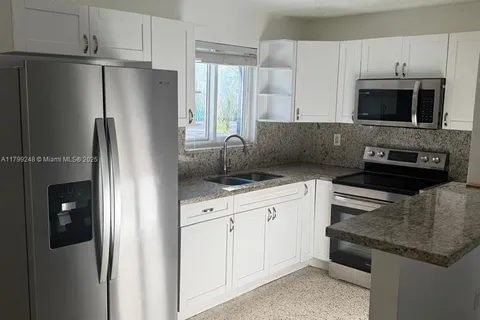 458 E 31st St # 4, Hialeah FL 33013