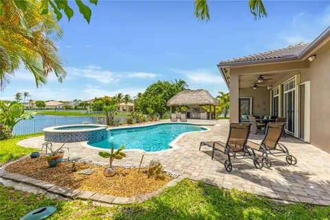 11624 Hibbs Grove Dr, Cooper City FL 33330