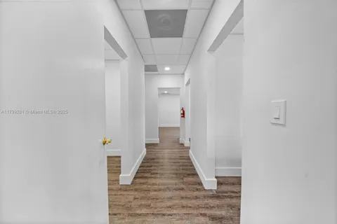 4790 NW 7th St # 207, Miami FL 33126