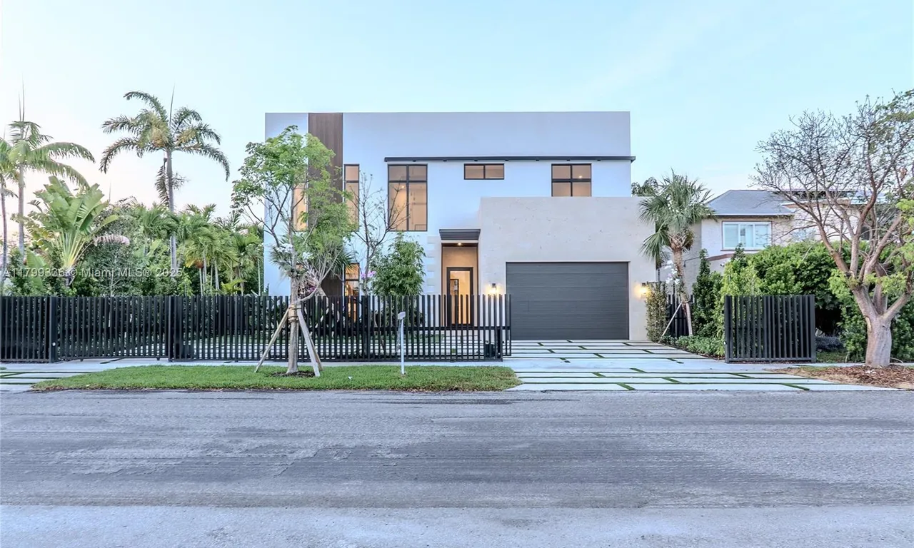 4231 SW 10th St, Miami FL 33134