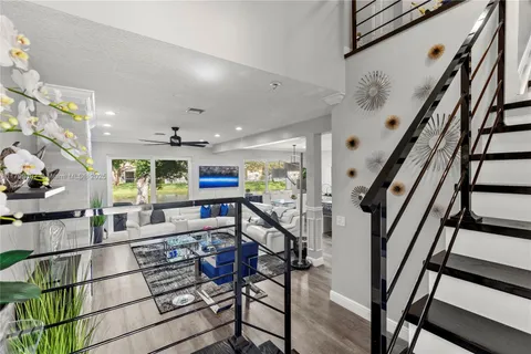 5854 Eagle Cay Cir, Coconut Creek FL 33073