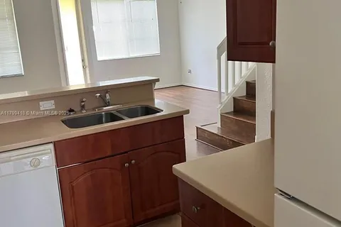 1905 SW 60th Ter, North Lauderdale FL 33068