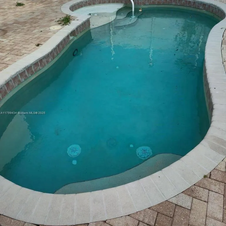 6014 108TH AVENUE N, Clearwater FL 33782