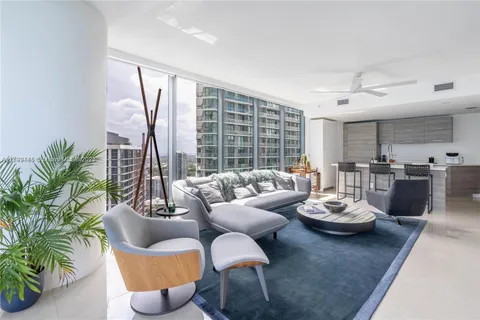 650 NE 32nd St # 3601, Miami FL 33137
