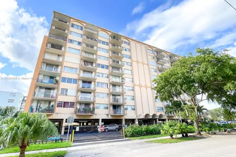 1470 NE 125th Ter, North Miami FL 33161