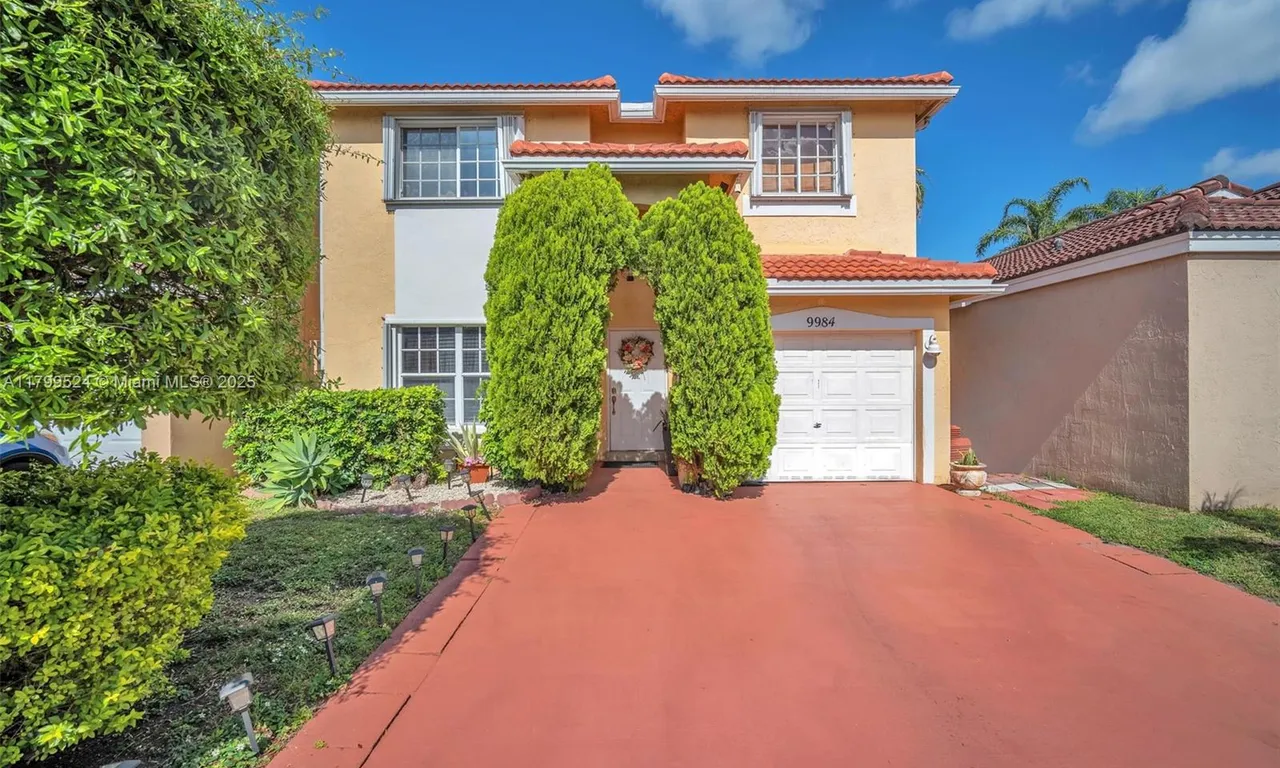 9984 SW 162nd Pl, Miami FL 33196