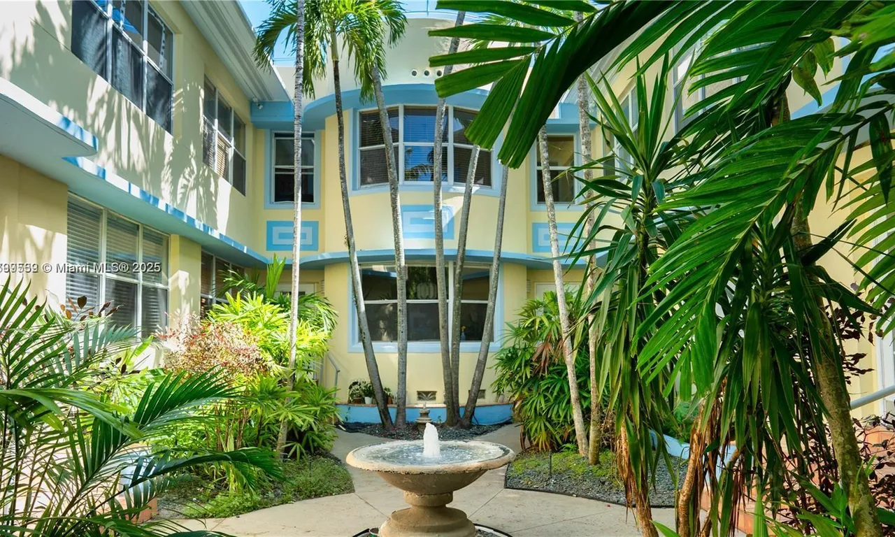 1051 Euclid Ave # 208, Miami Beach FL 33139