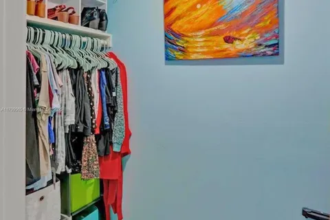 1041 NE 9th Ave # A1, Fort Lauderdale FL 33304