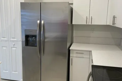 23481 SW 127th Pl, Miami FL 33032