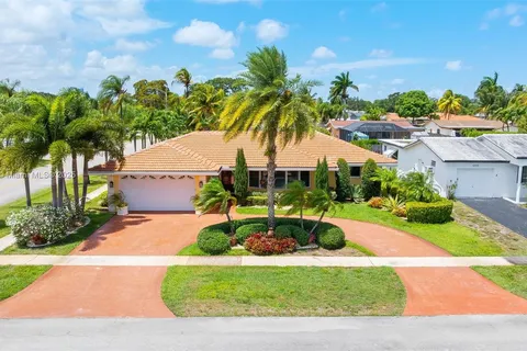 5221 Roosevelt St, Hollywood FL 33021