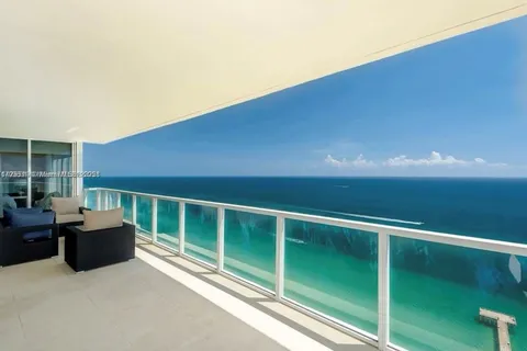 16699 Collins Ave # 3902, Sunny Isles Beach FL 33160