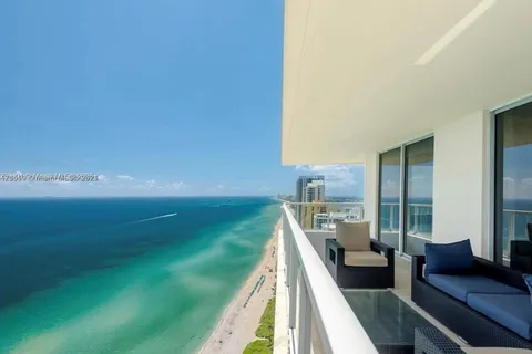 16699 Collins Ave # 3902, Sunny Isles Beach FL 33160