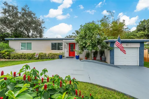 5189 SW 28th Ave, Dania Beach FL 33312