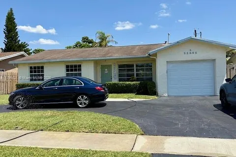 11461 NW 45th Pl, Sunrise FL 33323