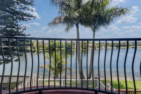1409 NW 126th Way, Sunrise FL 33323