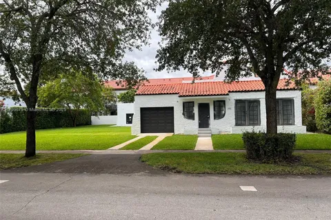 434 Aragon Ave, Coral Gables FL 33134