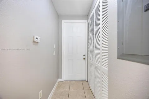 2933 SE 2nd St # 20, Homestead FL 33033