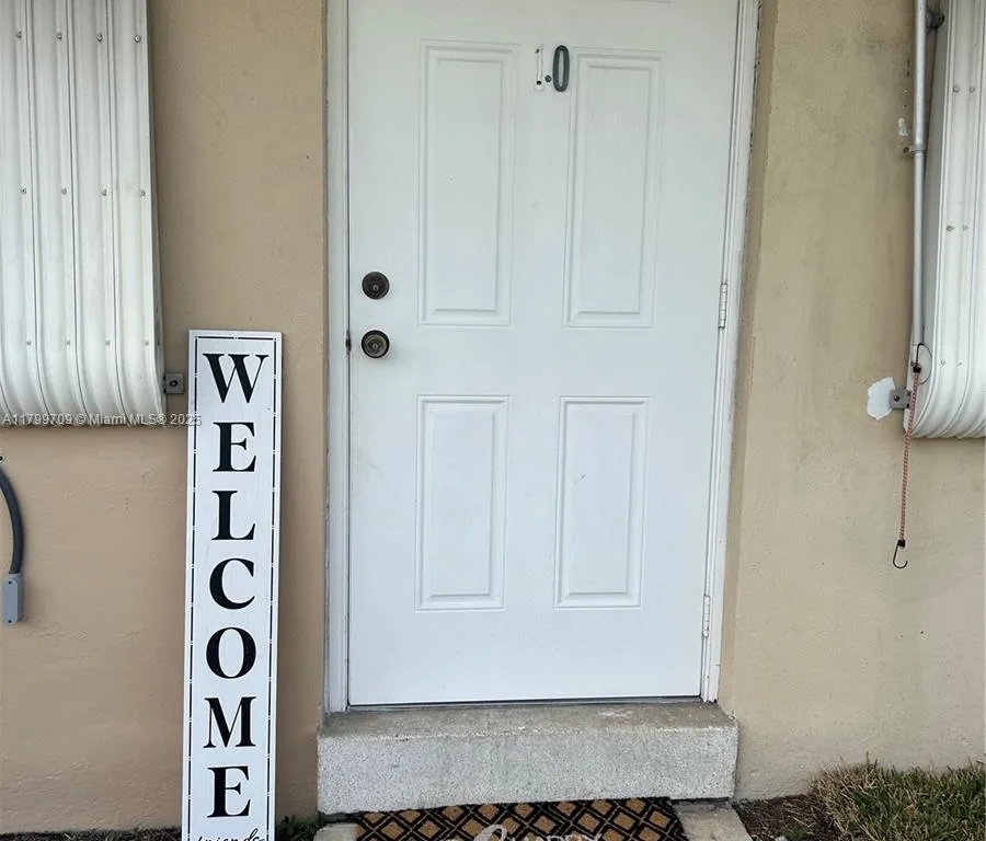 2901 Polk St # 10, Hollywood FL 33020