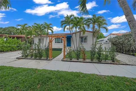2959 SW 18th St, Miami FL 33145