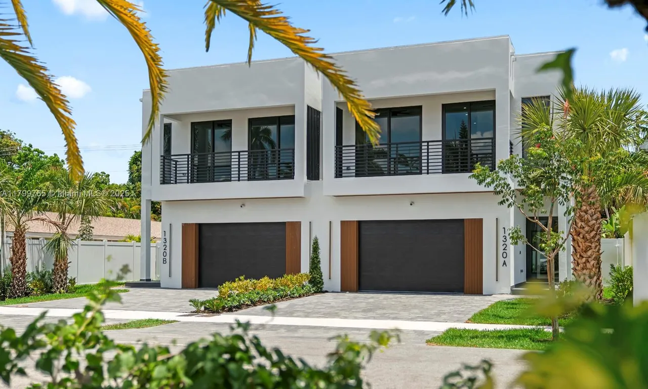 1320 NE 16th Ave, Fort Lauderdale FL 33304