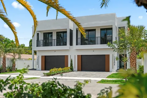 1320 NE 16th Ave, Fort Lauderdale FL 33304