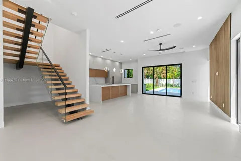 1320 NE 16th Ave, Fort Lauderdale FL 33304