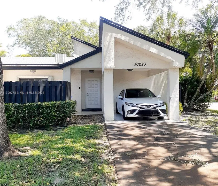 16023 S Fairway Ter # 118, Weston FL 33326