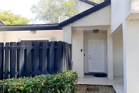 16023 S Fairway Ter # 118, Weston FL 33326