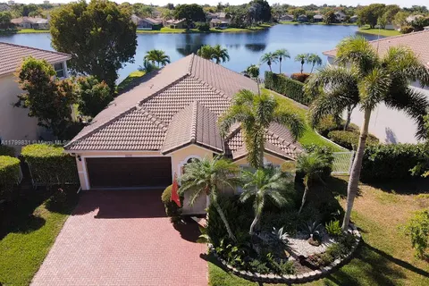 16514 Ruby Lk, Weston FL 33331