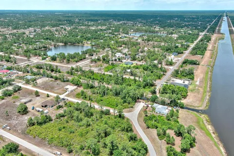 1104 Naples Ave S, Lehigh Acres FL 33974