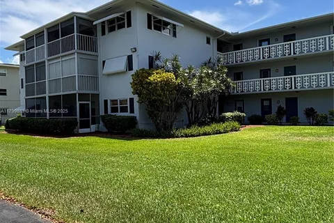 940 Hillcrest Ct # 112, Hollywood FL 33021