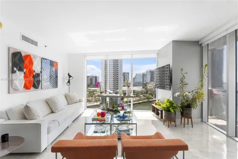 495 Brickell Ave # 1001, Miami FL 33131