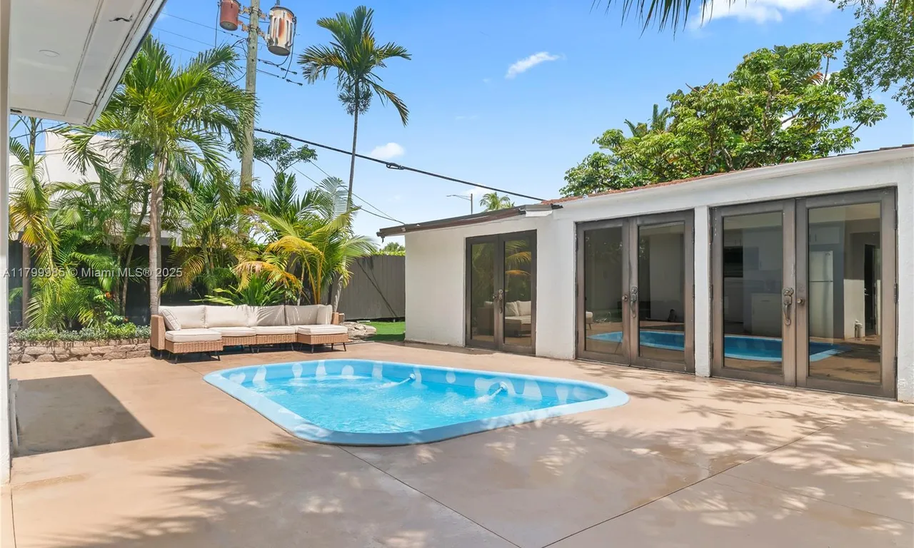 509 SE 19th St, Fort Lauderdale FL 33316