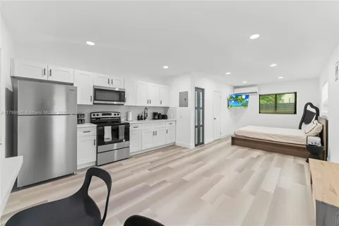 509 SE 19th St, Fort Lauderdale FL 33316