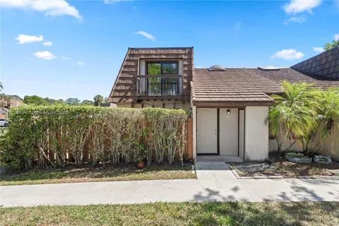 4020 Palm Bay Cir # B, West Palm Beach FL 33406