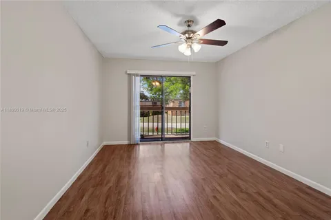 4020 Palm Bay Cir # B, West Palm Beach FL 33406