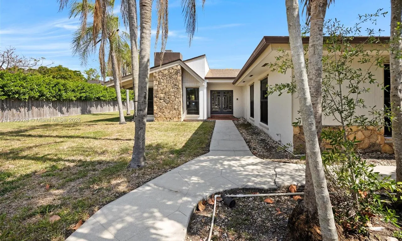 10241 SW 136th St, Miami FL 33176