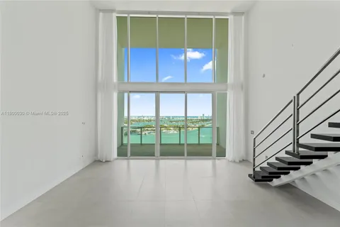 1040 Biscayne Blvd # 3802, Miami FL 33132