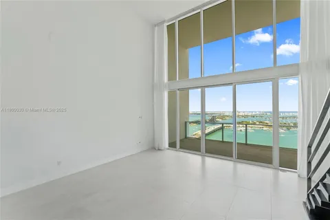 1040 Biscayne Blvd # 3802, Miami FL 33132