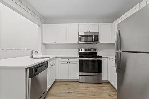 4159 Palm Bay Cir # A, West Palm Beach FL 33406