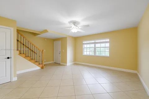347 Virginia St, Hollywood FL 33019