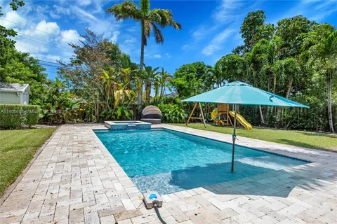 6611 SW 63rd Ave, South Miami FL 33143