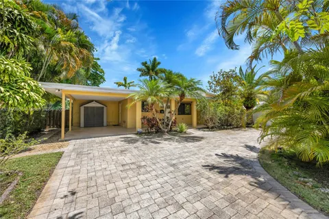 6611 SW 63rd Ave, South Miami FL 33143