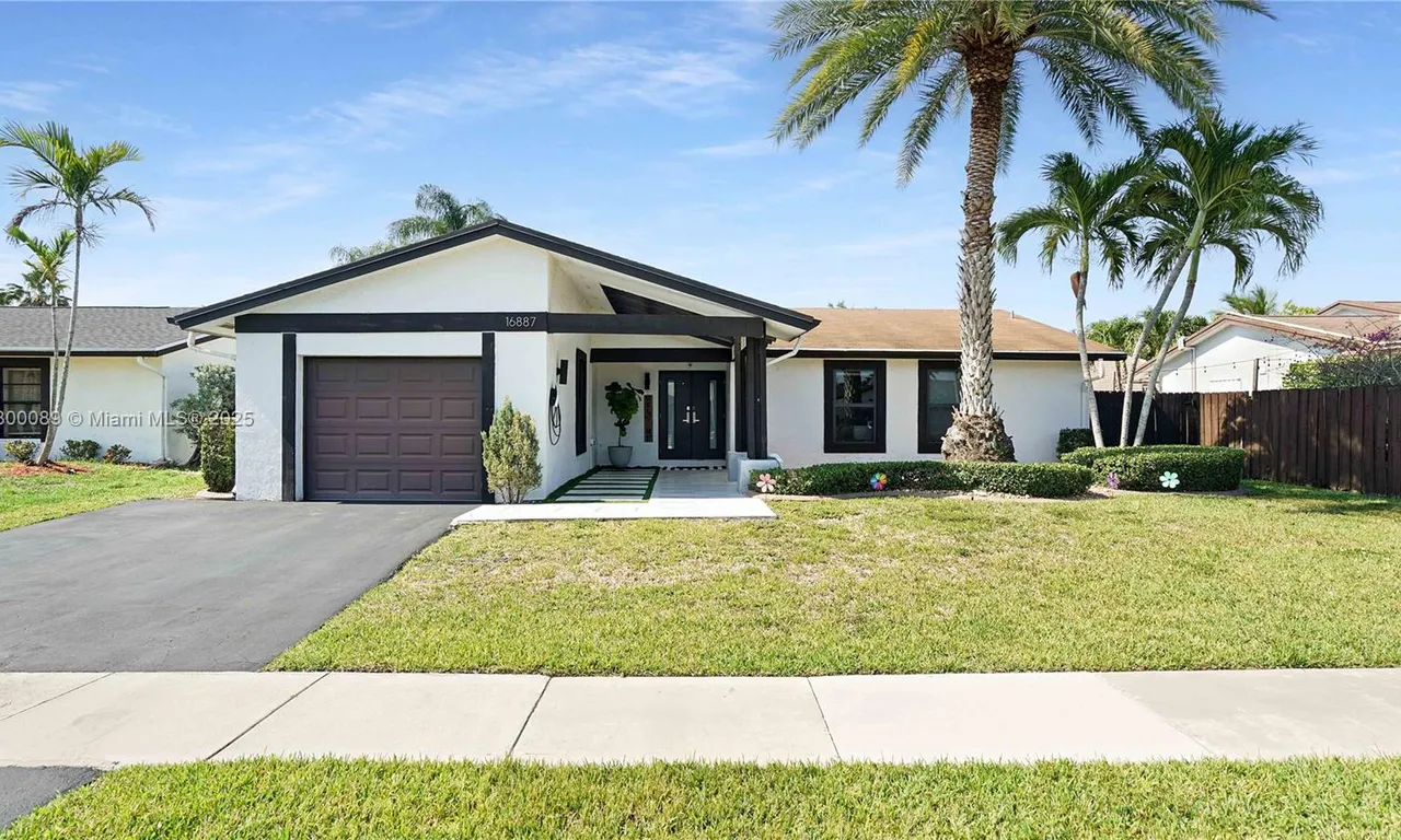 16887 Royal Poinciana Dr # 16887, Weston FL 33326