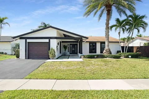 16887 Royal Poinciana Dr # 16887, Weston FL 33326