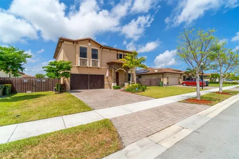 2553 SE 3rd St, Homestead FL 33033