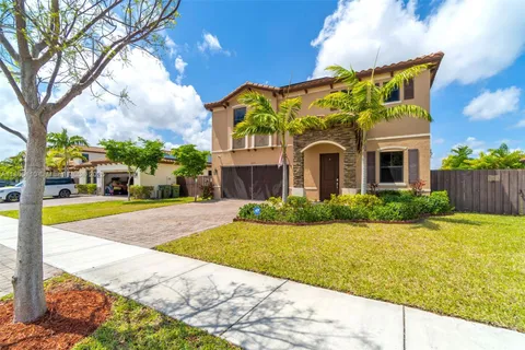 2553 SE 3rd St, Homestead FL 33033