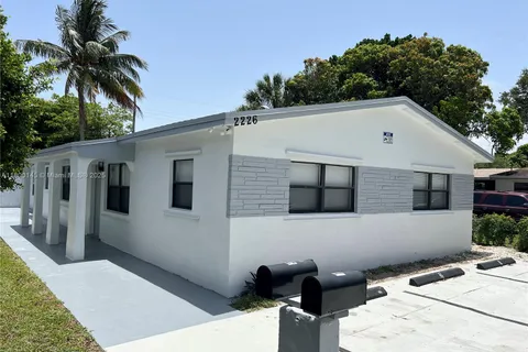 2226 Cody St # 2, Hollywood FL 33020